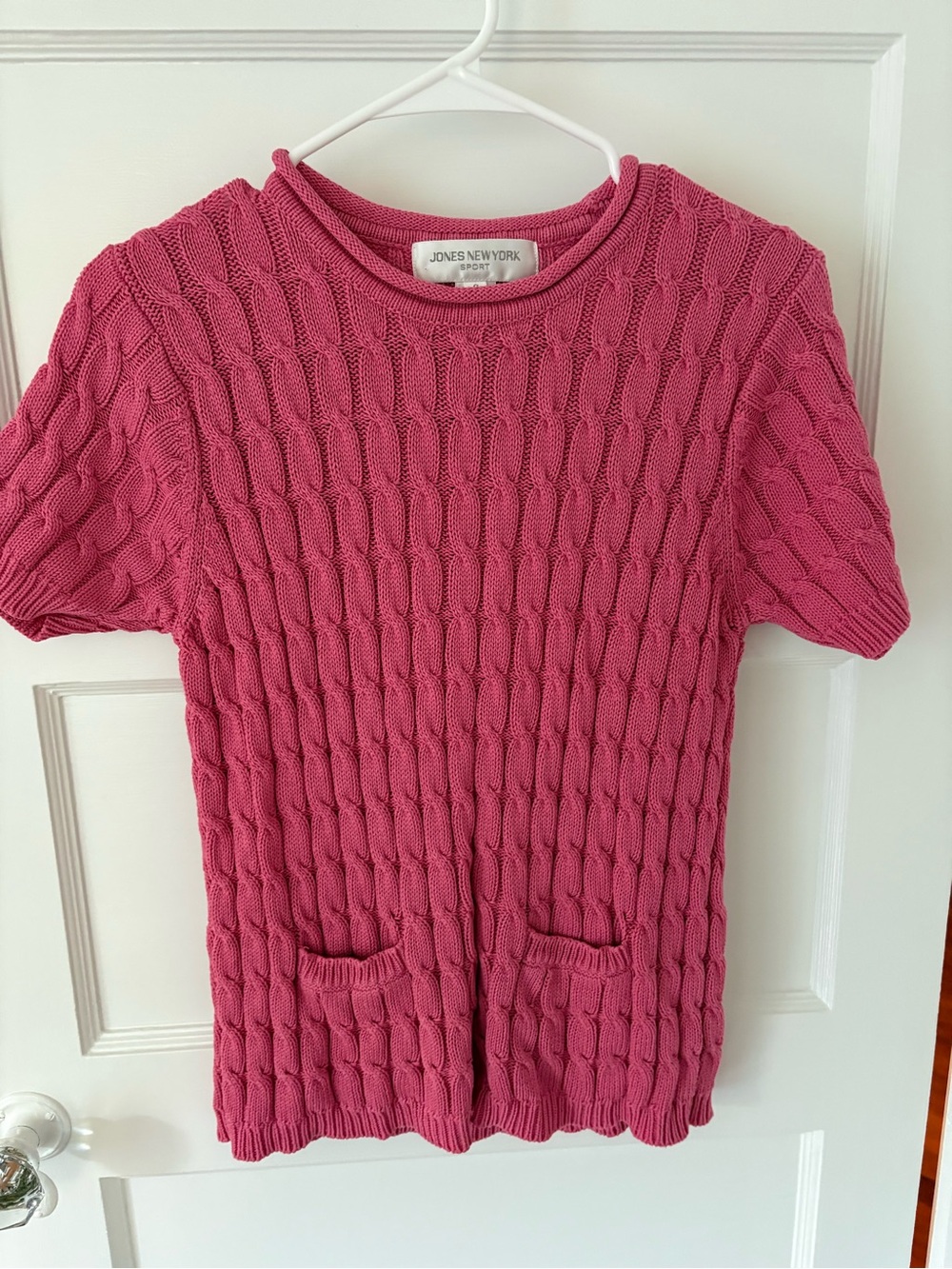 Short sleeve sweater